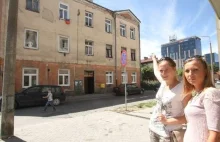 Śmierć mężczyzny w Kielcach. Sąsiedzi wzywali pomocy, ale służby nie przyjechały