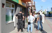 Napad na bank z bronią w ręku w Stalowej Woli - Rozwadowie.