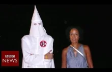 Czarnoskora rezyserka w konfrontacji z neonazistami i członkami Ku Klux Klanu.