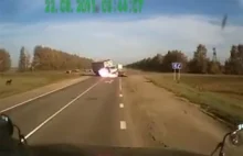 Wypadek ciężarówki z osobówką