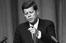Prawdziwe, niezmanipulowane przemówienie które "zabiło"JFK. [ENG]