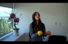 Żonglowanie owocami
