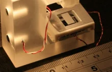 Small, cheap gravity gadget to peer underground - BBC News