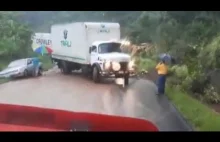 Czy parasol zatrzyma ciężarówkę?