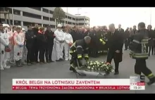 Król Belgii składa kwiaty na lotnisku Zaventem