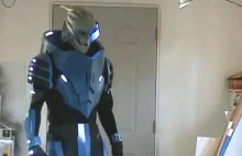 Super realistyczny kostium Garrusa z Mass Effect