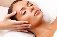 Jak masaż twarzy wpływa na kondycję naszej skóry i zmarszczki