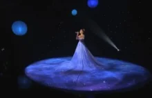 Jennifer Lopez w sześciometrowej sukni