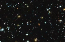 Naukowcy dokładnie zbadali Ultragłębokie Pole Hubble’a