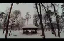 Klipy ze śmigania dronem w zimie