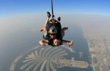 Życie w Dubaju - Skok spadochronowy zza kulis