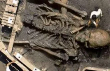 Gigantyczne szkielety odnajdowane na całym świecie są celowo utajniane