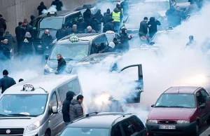 Francuscy taksówkarze protestują przeciwko Uberowi