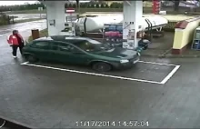 Wypadek na stacji benzynowej