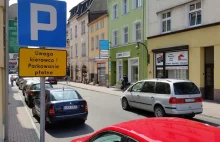 W Krapkowicach nielegalnie pobierają opłatę parkingową