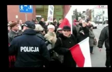Marsz w obronie TV Trwam we Włocławku. Na czele poseł Łukasz Zbonikowski