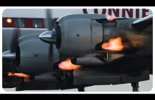 Lockheed super constellation płomienie z silników Avalon Airshow 2017