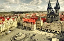 Premier Czech: Nielegalni uchodźcy powinni być zawracani do kraju pochodzenia