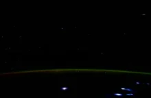Wschód komety Lovejoy widziany ze stacji kosmicznej