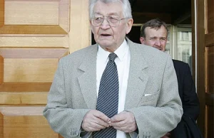 Leszek Moczulski - człowiek który obalił rząd Olszewskiego - agentem SB wg SN