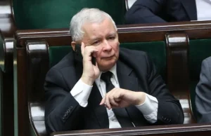 Jarosław Kaczyński chce oZUSowienia umów "śmieciowych"