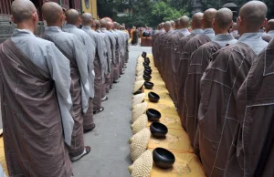 Buddyjscy mnisi sformowali "jednostkę antyterrorystyczną"