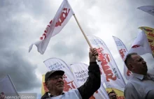 30 tys. związkowców manifestuje w Warszawie.