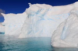 IPCC i wyznawcy globalnego ocieplenia mylili się, masa lodu na...