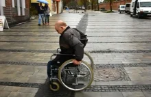 Wybory w Rybniku: Cyrk z inwalidami. Testowali publicznie... nowy deptak