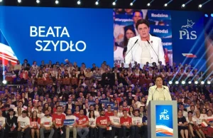 Szydło skrytykowała piłkarzy."Gdyby nasi piłkarze wysłuchali prezesa to..."