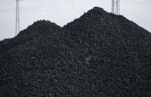 Mniejsza sprzedaż węgla w czerwcu - około pół miliona ton trafiło na zwały
