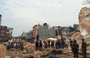 Polacy pomagają w Nepalu