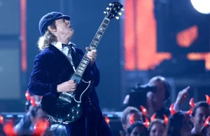 Występ AC/DC na otwarcie wręczenia nagród Grammy 2015
