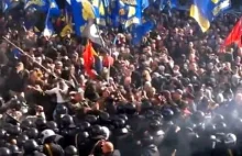 Banderowcy szturmują parlament. Starcia w Kijowie, są ranni (WIDEO)
