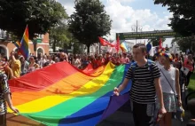SKANDAL! Bluźniercze hasła na częstochowskim marszu LGBT. Katolicy szybko...