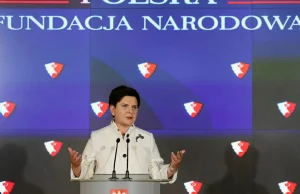 Kto zarobi na kampanii informacyjnej PiS? Zlecenie dla ludzi Szydło