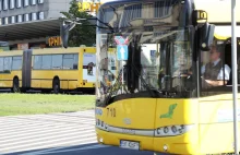 Kierowcy autobusów w Katowicach dostaną dodatkową złotówkę za godzinę pracy.