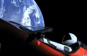 Tesla Roadster, wysłany w kosmos, przekroczył orbitę Marsa.