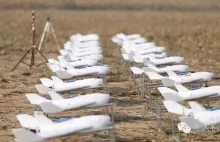 Chiny: Rekordowa demonstracja roju mini-dronów [WIDEO
