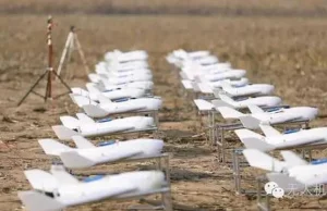 Chiny: Rekordowa demonstracja roju mini-dronów [WIDEO