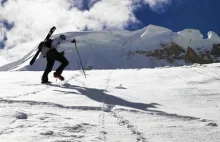 Historyczny wyczyn: Andrzej Bargiel zjechał na nartach ze szczytu Broad Peak