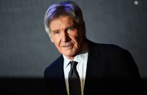 Harrison Ford o włos unika zderzenia z samolotem pasażerskim [ENG]