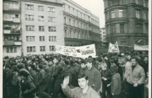 Wałęsa od SBecji dostał mieszkanie, a Morawieckiemu SBecja porwała syna z ulicy