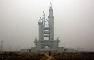 Opuszczony park rozrywki w Chinach - zdjęcia