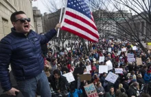 Antyimigracyjny dekret Trumpa krytykowany na świecie. Protesty przed...