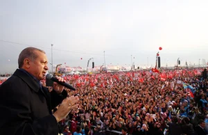 Masowe protesty w Turcji przeciwko wynikom referendum.Opozycja mówi o oszystwach
