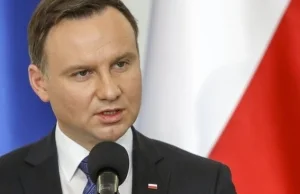 Prezydent chce wpisać członkostwo w "wyimaginowanej wspólnocie" do Konstytucji