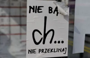 Głośne rozmowy telefoniczne w autobusie, słuchanie muzyki. Co z tym zrobić?