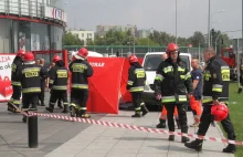Tragiczny wypadek, kobieta rozjechana na chodniku przed galerią w Kielcach.