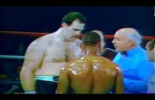 Tyson w wieku 19 lat walczy z olbrzymem. Walka zakończona w pierwszej rundzie.